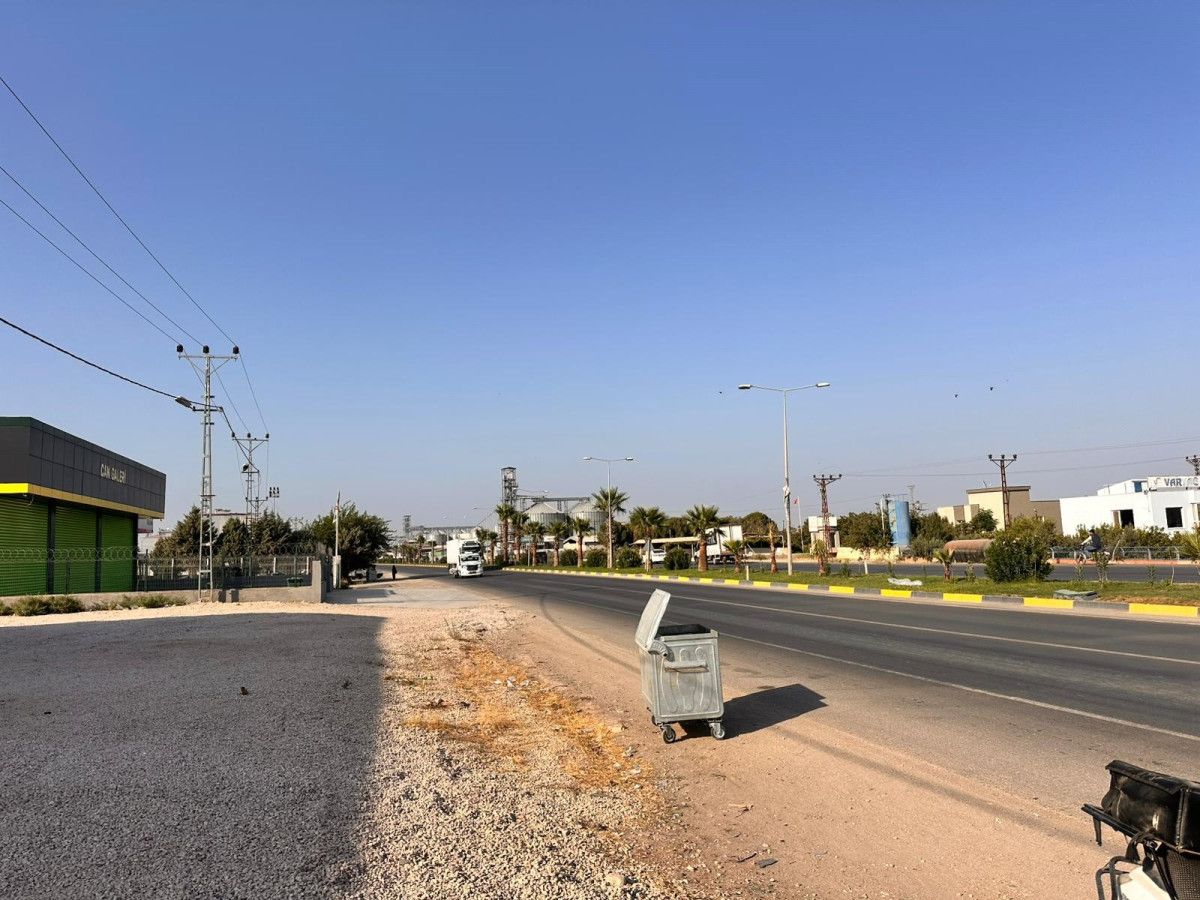 hatayda hirsizlar cop konteyneri caldi 1 GVOQB4IM