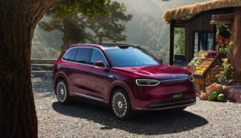 huawei ve seresten yeni otomobil aito m7 svzbHDjV