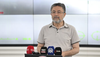 ibrahim yumakli sabahin ilk saatlerinden itibaren hava araclarimiz alevlerin uzerinde mEUKp1yV