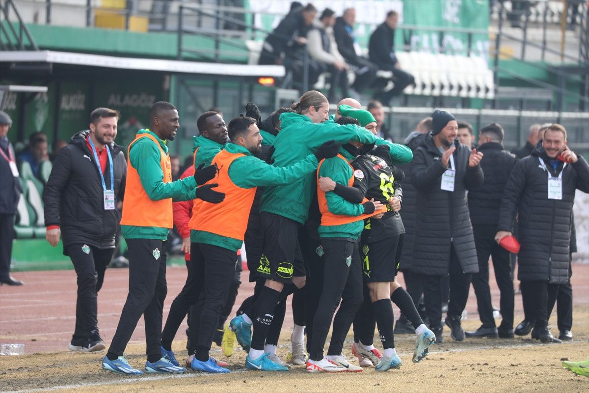 igdir fk ankara keciorengucune uc atti 2 7NAPRae6