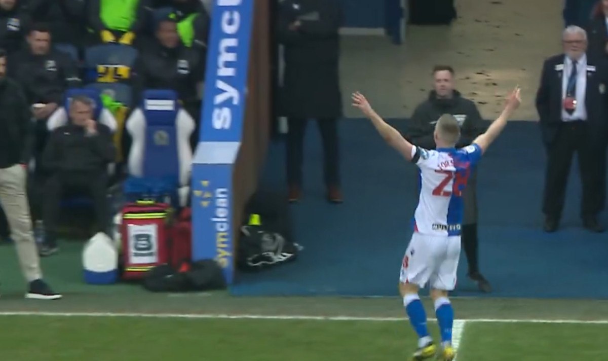 ingilterede olay sevinc golu eski takiminin onunde kutladi 0 9NVlEz2U