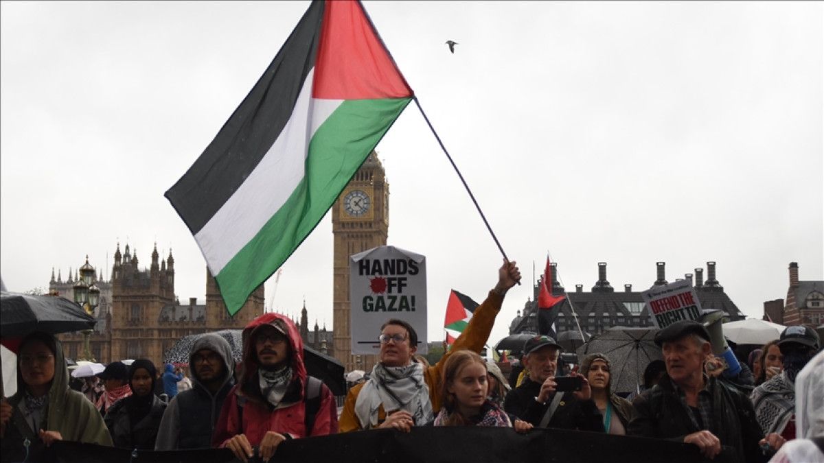 ingilterede on binlerce kisi filistin icin yurudu 0 fhA35khF