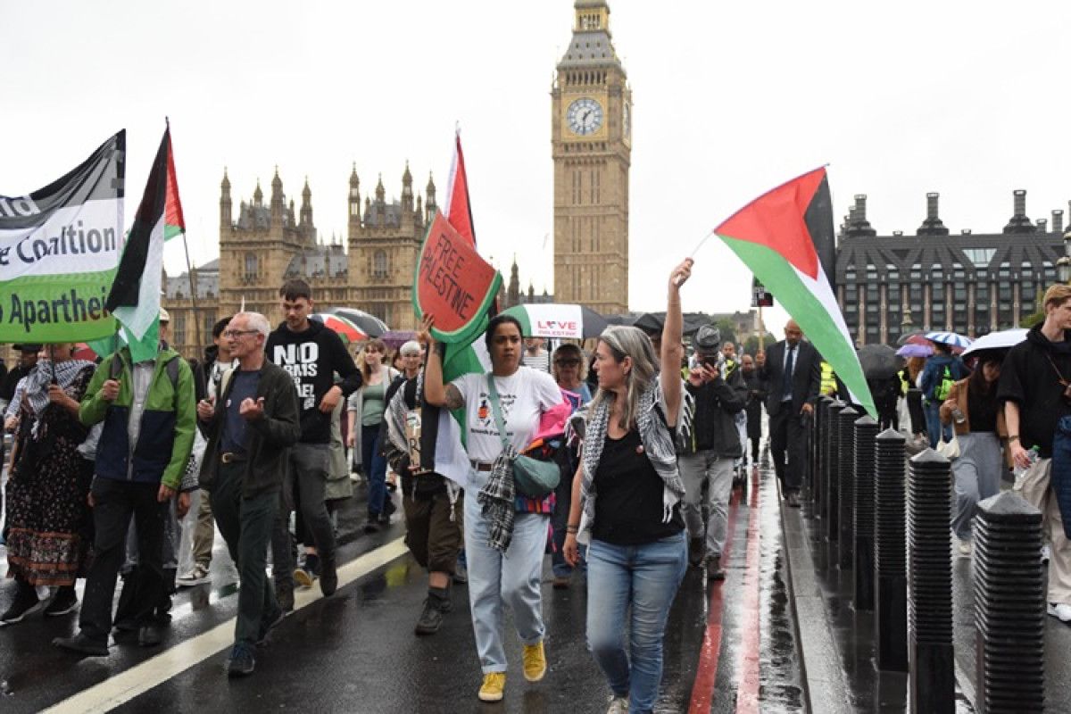 ingilterede on binlerce kisi filistin icin yurudu 2 FVYyNlMt