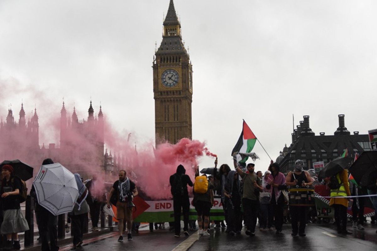 ingilterede on binlerce kisi filistin icin yurudu 5 mHDHTEsp