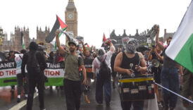 ingilterede on binlerce kisi filistin icin yurudu iAByMsCr