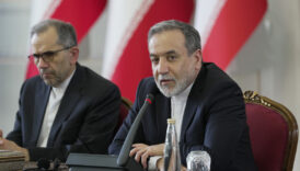 iran disisleri bakani arakci ateskes kirilgan misillemeye haziriz gOsdIhwj