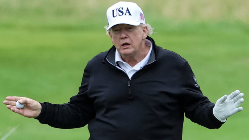 iskocyada golf tesisi acan trump savaslari durdurmak golf oynamaktan daha onemli vaWtYC7a