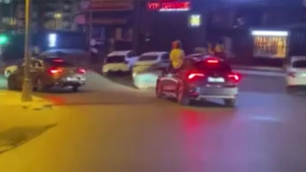 İstanbul Esenyurt'ta at maskeli trafik magandaları yakalandı 1 istanbul esenyurtta at maskeli trafik magandalari yakalandi 0 hfMLvTYC