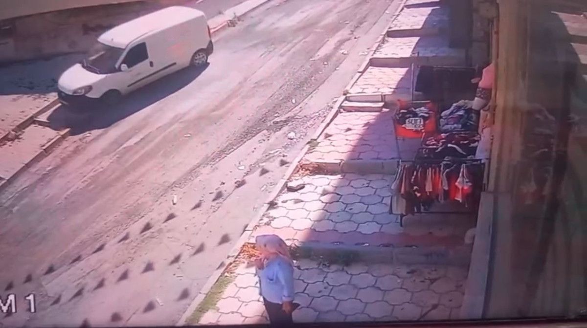 istanbulda freni bosalan teknik servis araci yokus asagi kaydi 0 RYcZ3rPD