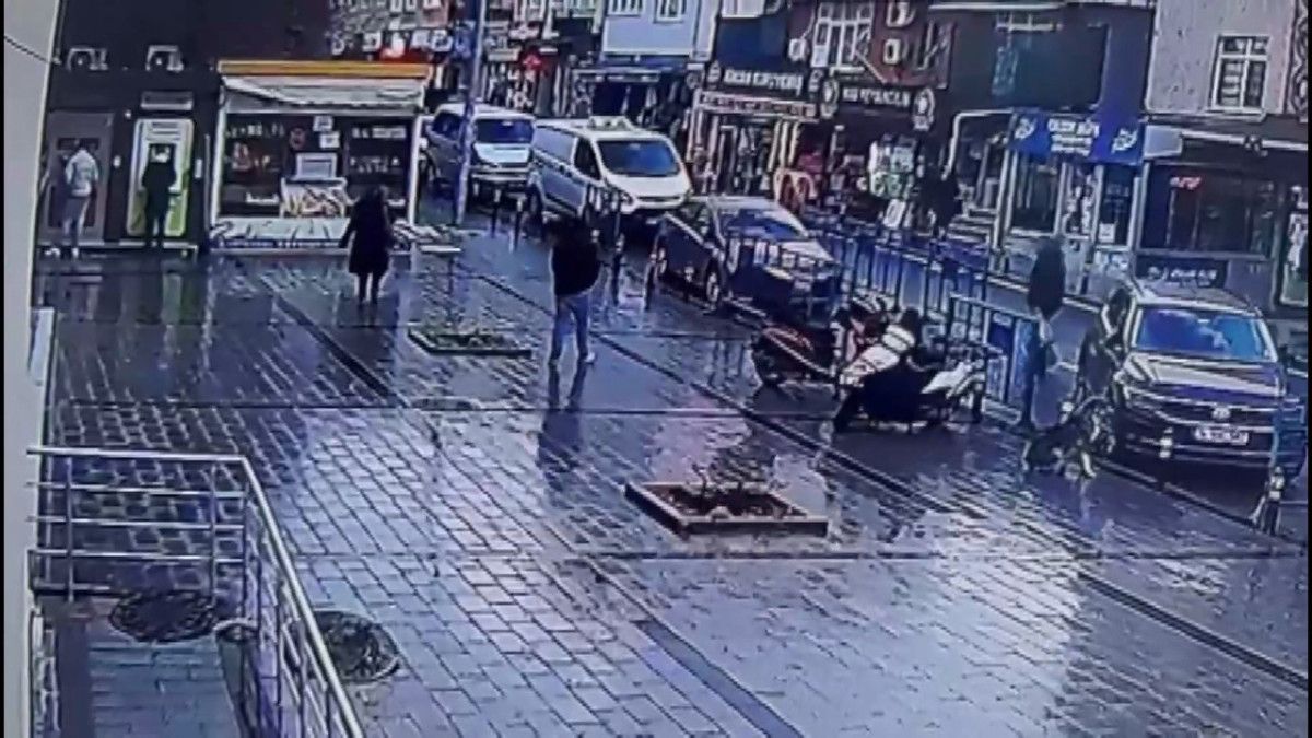 istanbulda motosiklet hirsiz kameraya yakalandi 0 2JKXvcb7