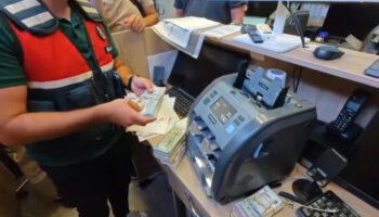 istanbulda yasa disi bahis operasyonu 33 supheli yakalandi wdB9aKDW