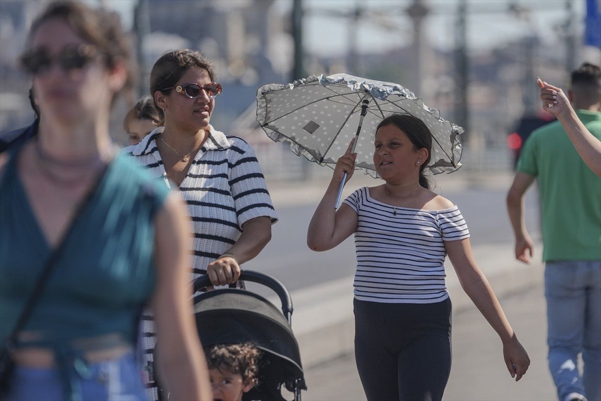 istanbulda yilin en sicak gunu yasanacak termometreler 40 dereceyi gorecek 4 QP4EhODt