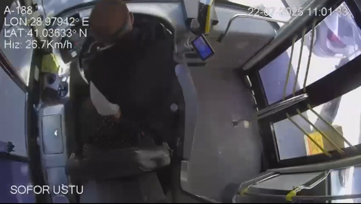 istanbuldaki iett otobusu kazasinda 1 kisi oldu arac ici goruntuleri ortaya cikti 2 Xt383UWh