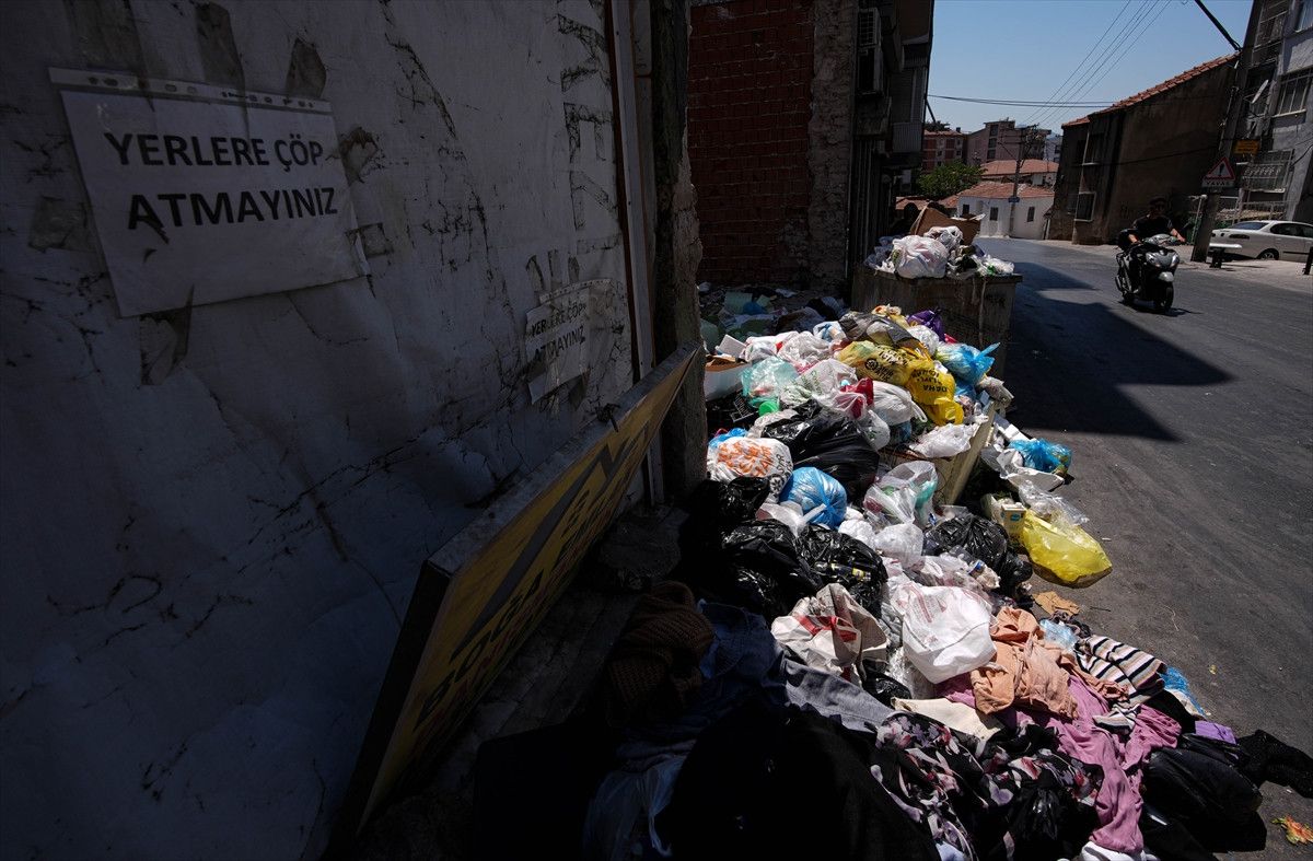 İzmir Konak’ta çöp krizi derinleşiyor 11 izmir konakta cop krizi derinlesiyor 10 qqYvbMAC