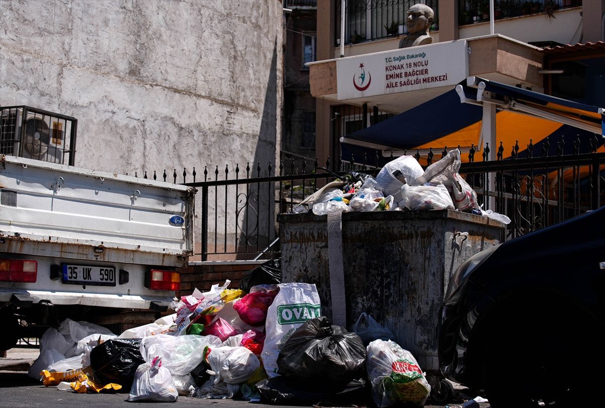 İzmir Konak’ta çöp krizi derinleşiyor 3 izmir konakta cop krizi derinlesiyor 2 OBauB5cj