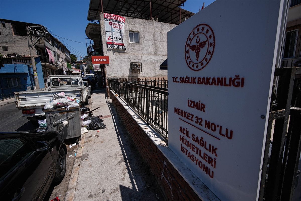 İzmir Konak’ta çöp krizi derinleşiyor 4 izmir konakta cop krizi derinlesiyor 3 AHfsKCQU