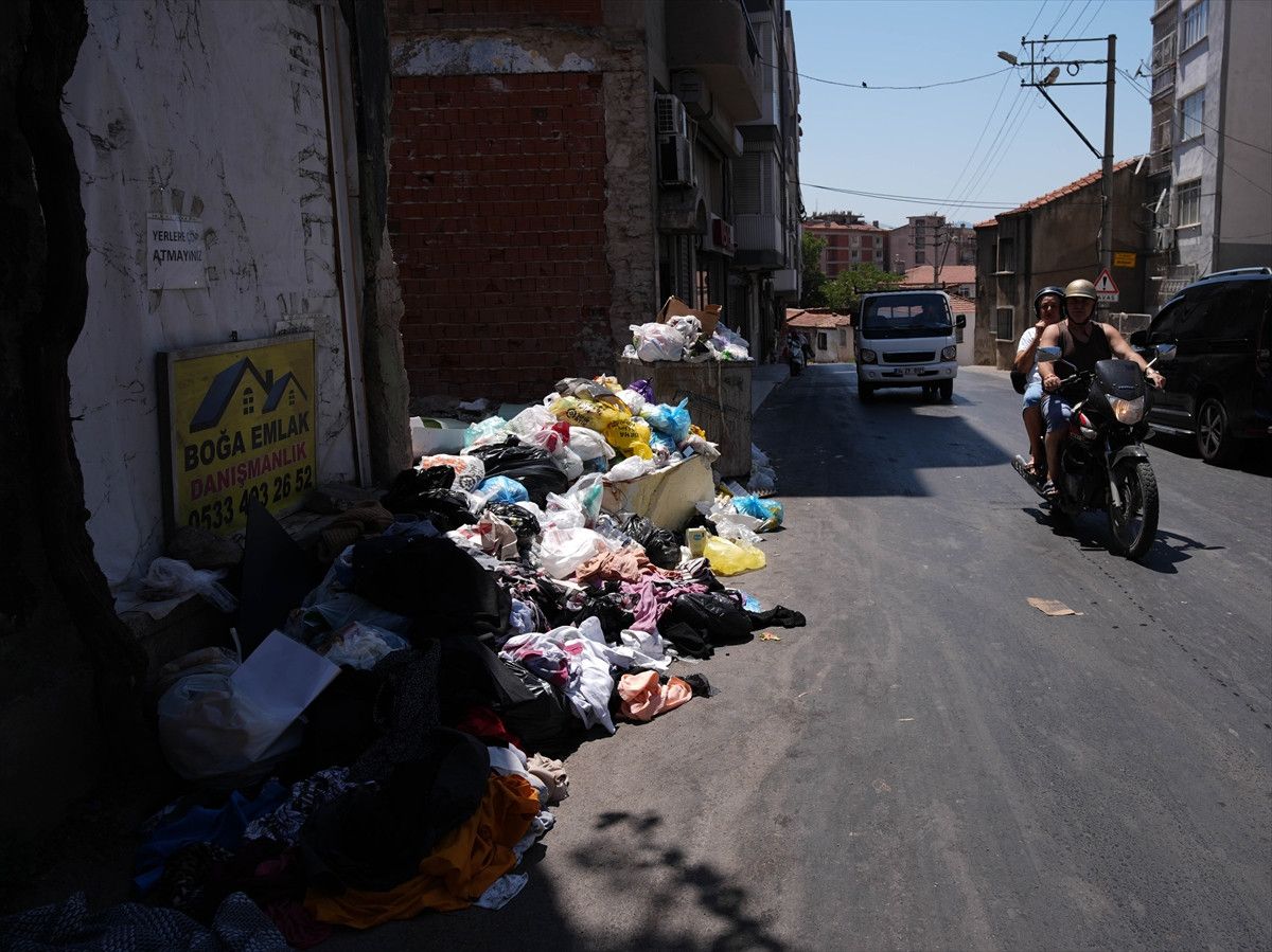 İzmir Konak’ta çöp krizi derinleşiyor 6 izmir konakta cop krizi derinlesiyor 5 ngyA5JRW