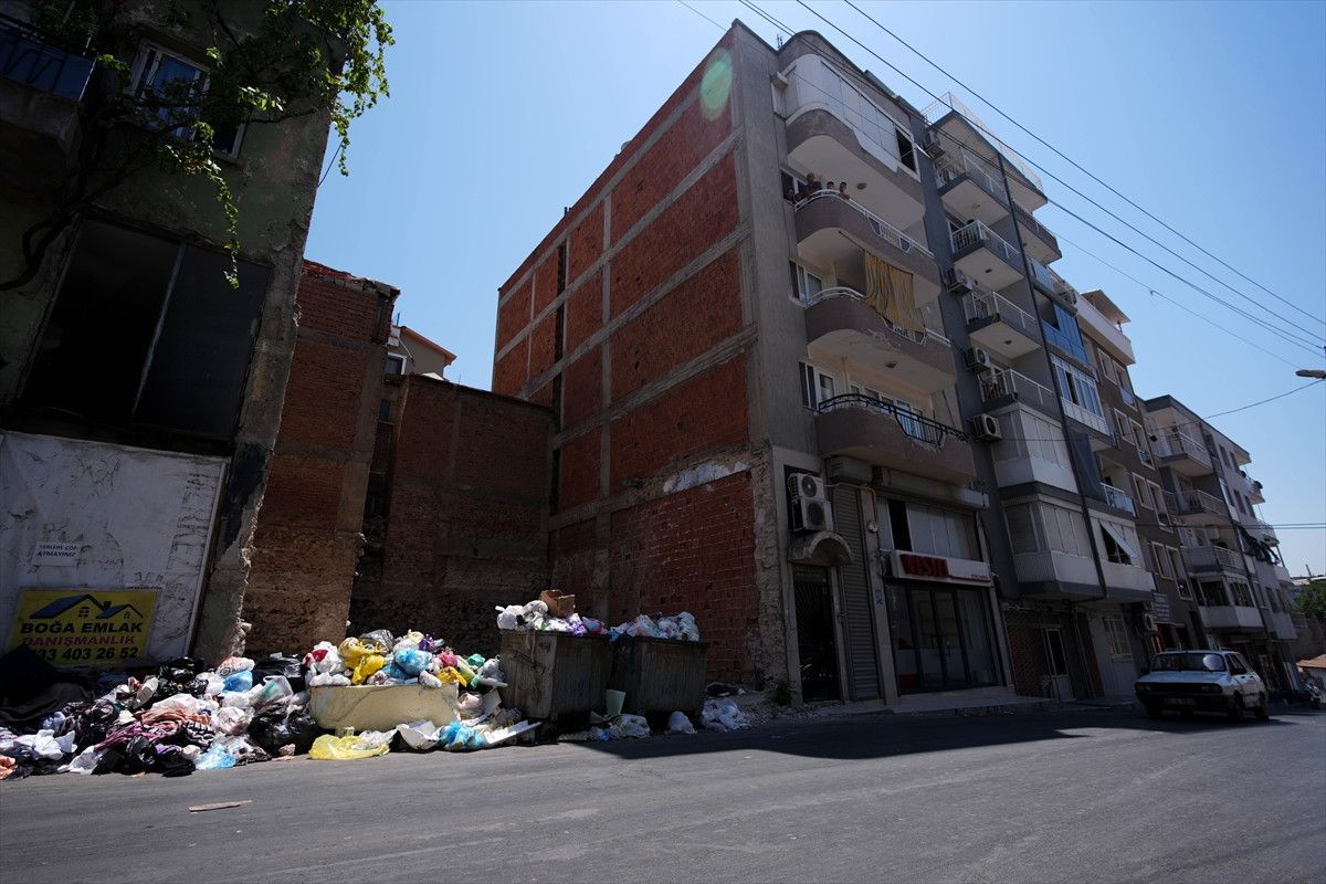İzmir Konak’ta çöp krizi derinleşiyor 7 izmir konakta cop krizi derinlesiyor 6 kD3Khfmc