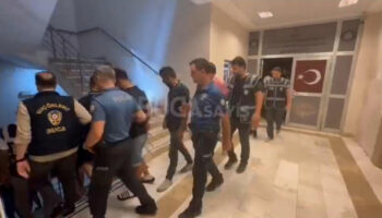 izmirde gemi kaptanligi ehliyeti vaadiyle dolandirilan 6 magdur 3 supheliyi alikoydu yOdF3YKC