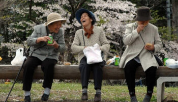 japonyada buyukanne kiralama hizmeti OGp5ayvR