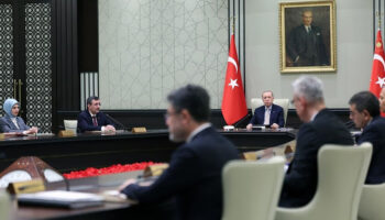 kabine bugun toplaniyor 3qVxB1Fz