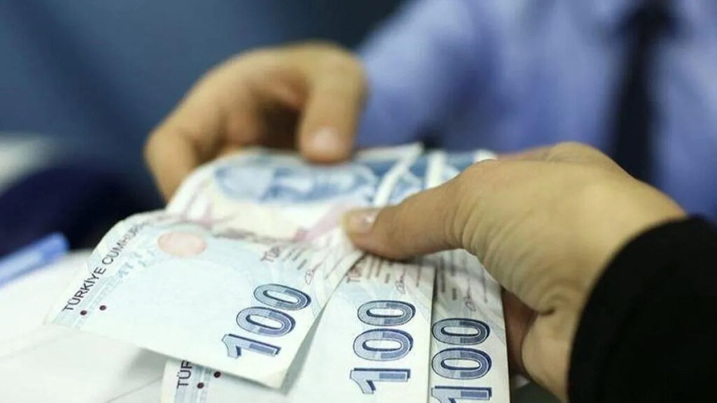 kamu iscileri ucuncu ve son teklifi bekliyor bHVKCmnK