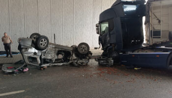 kastamonuda tir ile otomobilin carpistigi kazada biri cocuk 3 kisi oldu tHAXePjU