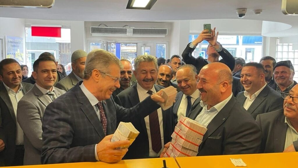 kayseri sekerden ureticilere 42 milyar lira pancar odemesi C3RPJJIv