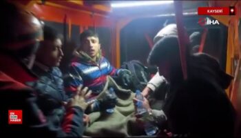 kayseride dagda mahsur kalan 4 genc donmak uzereyken kurtarildi xCHilUrn