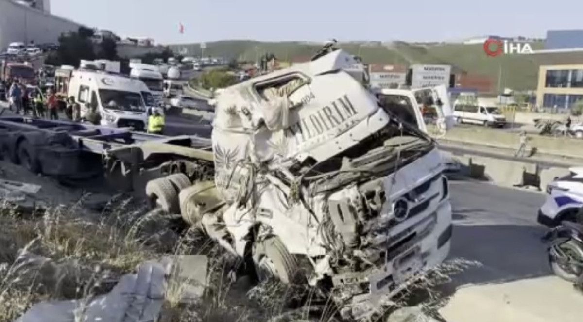 kocaelide zincirleme kazada 5 kisi hayatini kaybetti 1 uwNpZQ4p