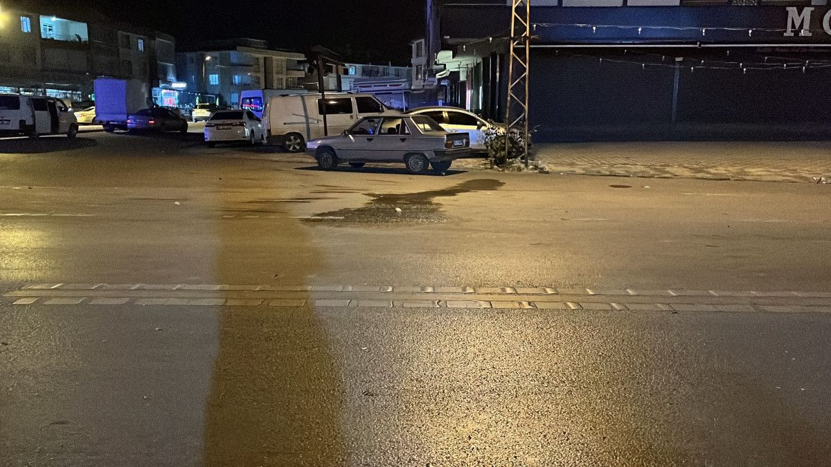 konyada yola firlayan cocuga iki otomobil carpti 1 abdzDyVN