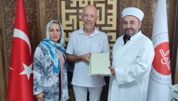 konyaya gelen norvec vatandaslari islami secti sdvkCZIJ