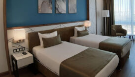 kotu kokan konaklama yerinde kalmadi parasinin yarisini iade aldi TD9jBDkT