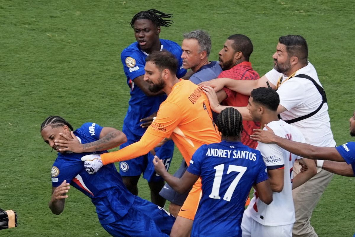 Kulüpler Dünya Kupası'nda kavga çıktı: Dev final sonrası birbirlerine girdiler 3 kulupler dunya kupasinda kavga cikti dev final sonrasi birbirlerine girdiler 2 wP49bNIm