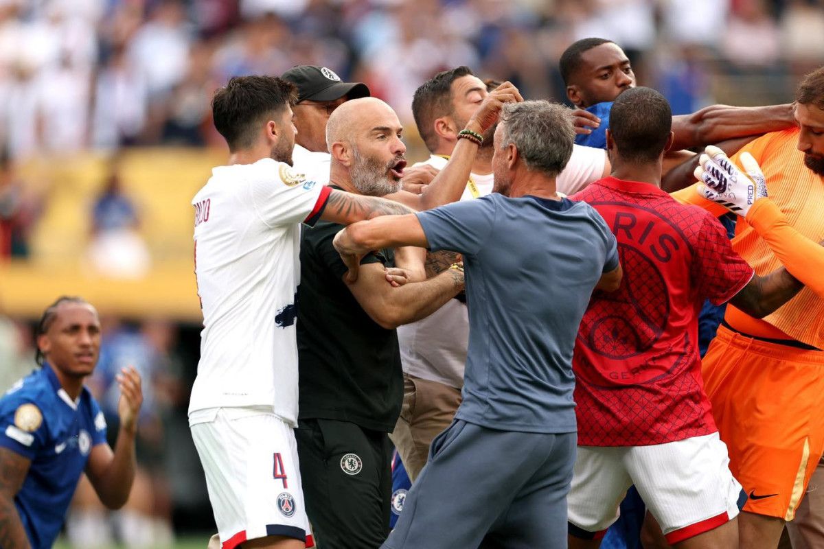 Kulüpler Dünya Kupası'nda kavga çıktı: Dev final sonrası birbirlerine girdiler 4 kulupler dunya kupasinda kavga cikti dev final sonrasi birbirlerine girdiler 3 qDrTOITe