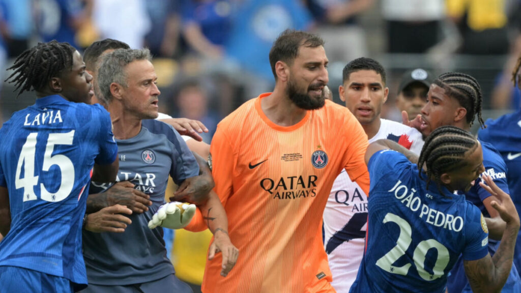 kulupler dunya kupasinda kavga cikti dev final sonrasi birbirlerine girdiler qZDPpOkW