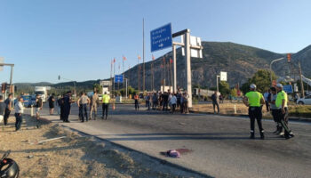 manisada 1 kisinin oldugu kaza kameraya yansidi 44X1Qkkk