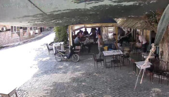 manisada kahvehanede otururken kalp krizi geciren adam oldu xnWNnVuL