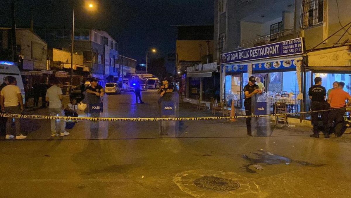 mersinde restoranda silahli ve bicakli kavga 7 kisi yaralandi 0