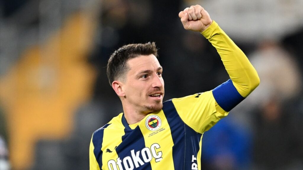 mert hakan yandas fenerbahce formasiyla super ligde dalya dedi XHcG28E2