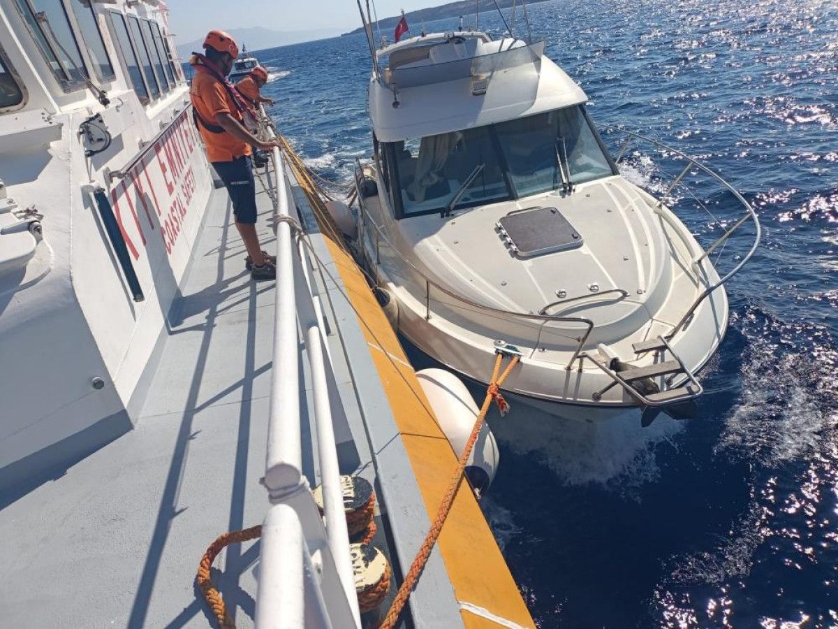 mugla aciklarinda su alan teknedeki 9 kisi kurtarildi 0 VIsVAnL1