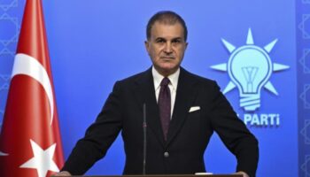 omer celikten ozgur ozele tepki demokrasinin alfabesinden bile haberdar degil e1ADBdxO