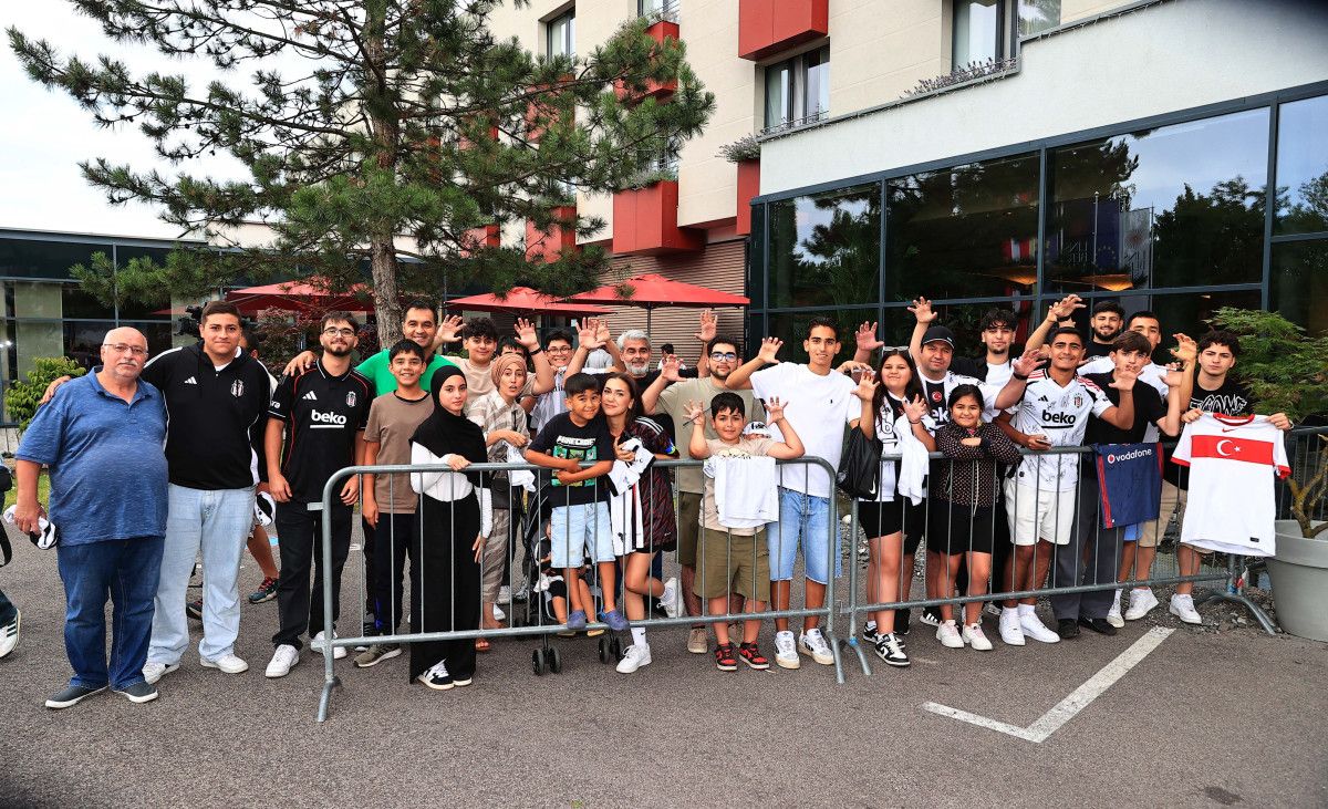 orkun kokcu takimla bir araya geldi 5 JlFj6bwP