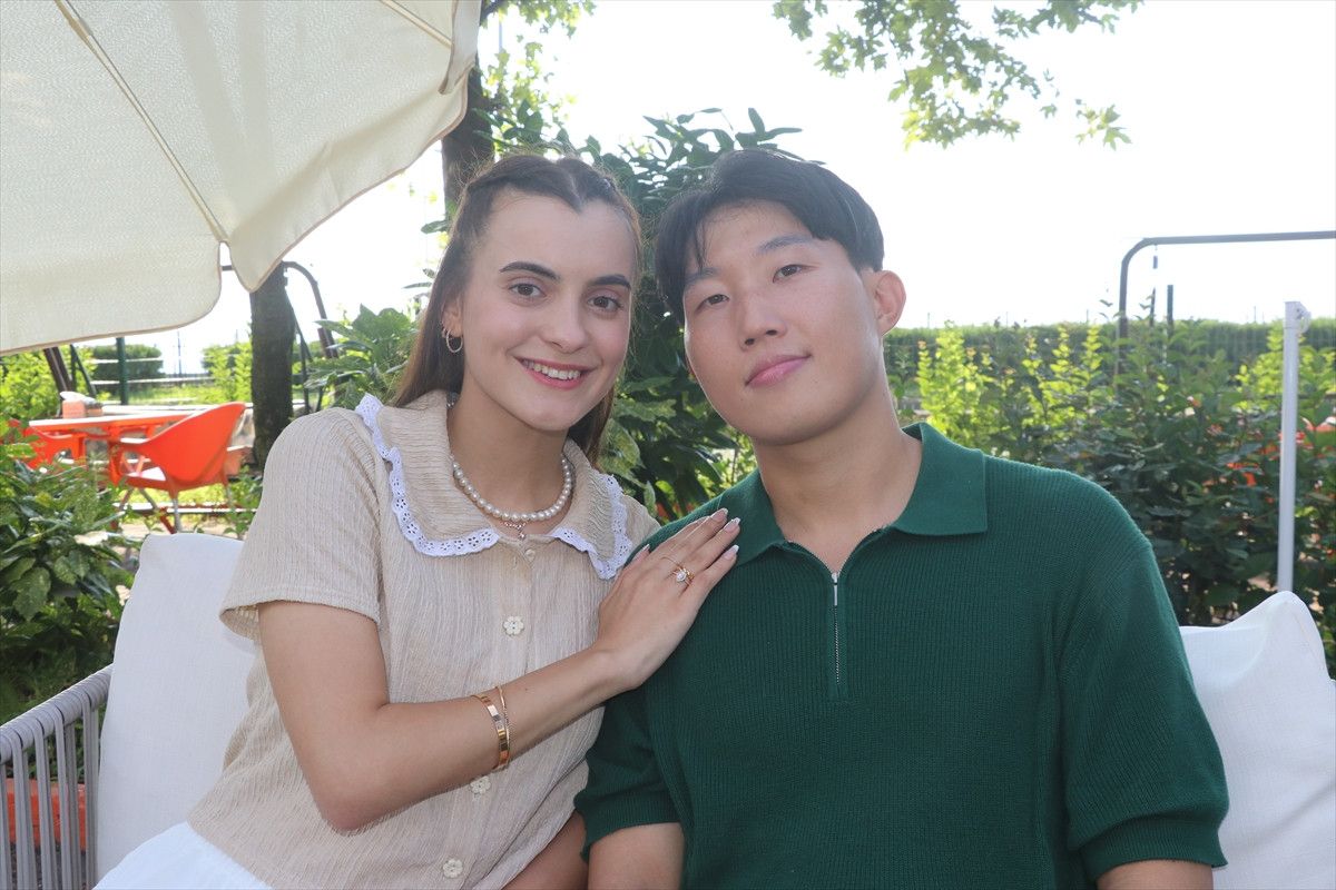 rizeye guney koreli damat nisan toreninde horon oynattilar 2 t9Ye43rr