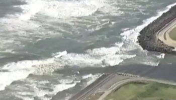 rusyada 88 buyuklugunde deprem tsunaminin japonyaya ilk ulastigi anlar kS8eKDxy