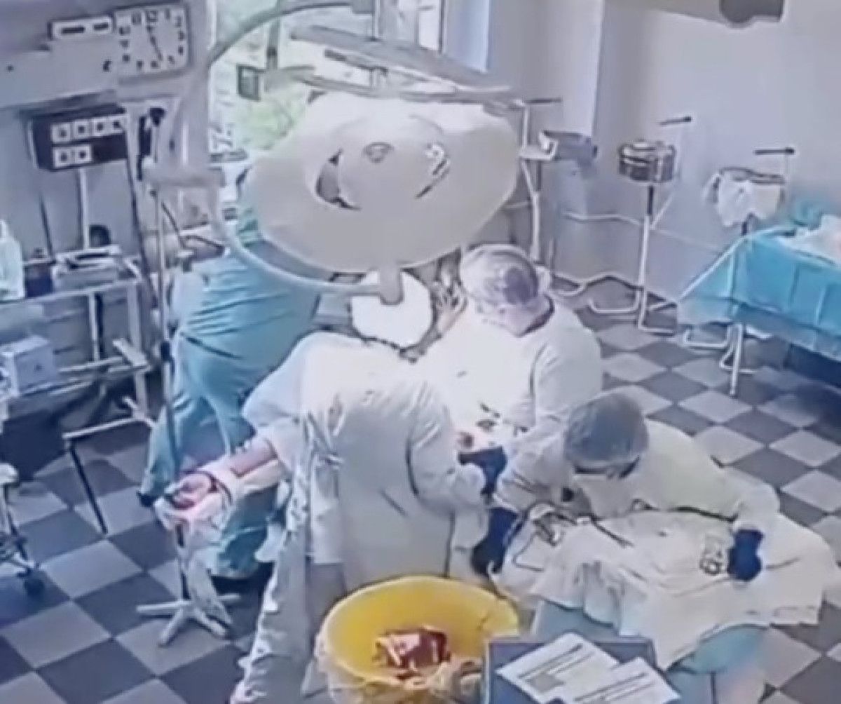 Rusya'da doktorlar 8.8'lik depreme rağmen ameliyatı tamamladı 1 rusyada doktorlar 88lik depreme ragmen ameliyati tamamladi 0