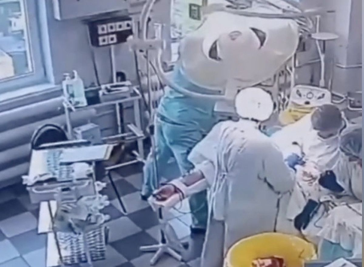 Rusya'da doktorlar 8.8'lik depreme rağmen ameliyatı tamamladı 2 rusyada doktorlar 88lik depreme ragmen ameliyati tamamladi 1 qp9UiQpF