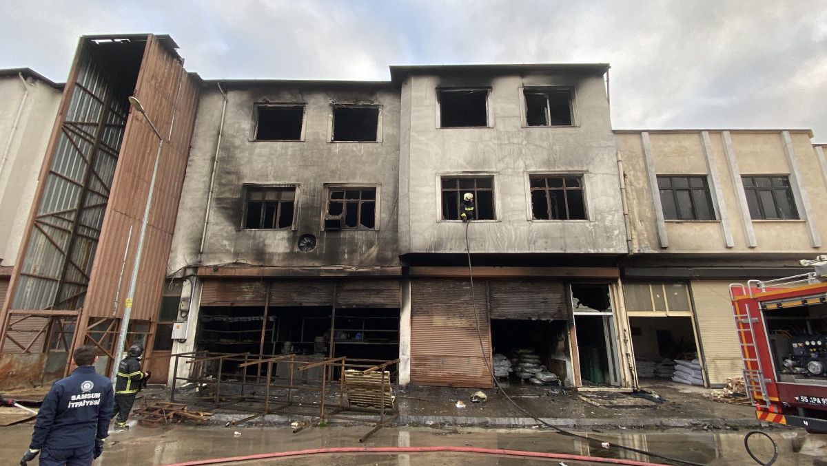 samsundaki kaucuk fabrikasinda cikan yangin 4 saatte sonduruldu 4 5q8dOaBC