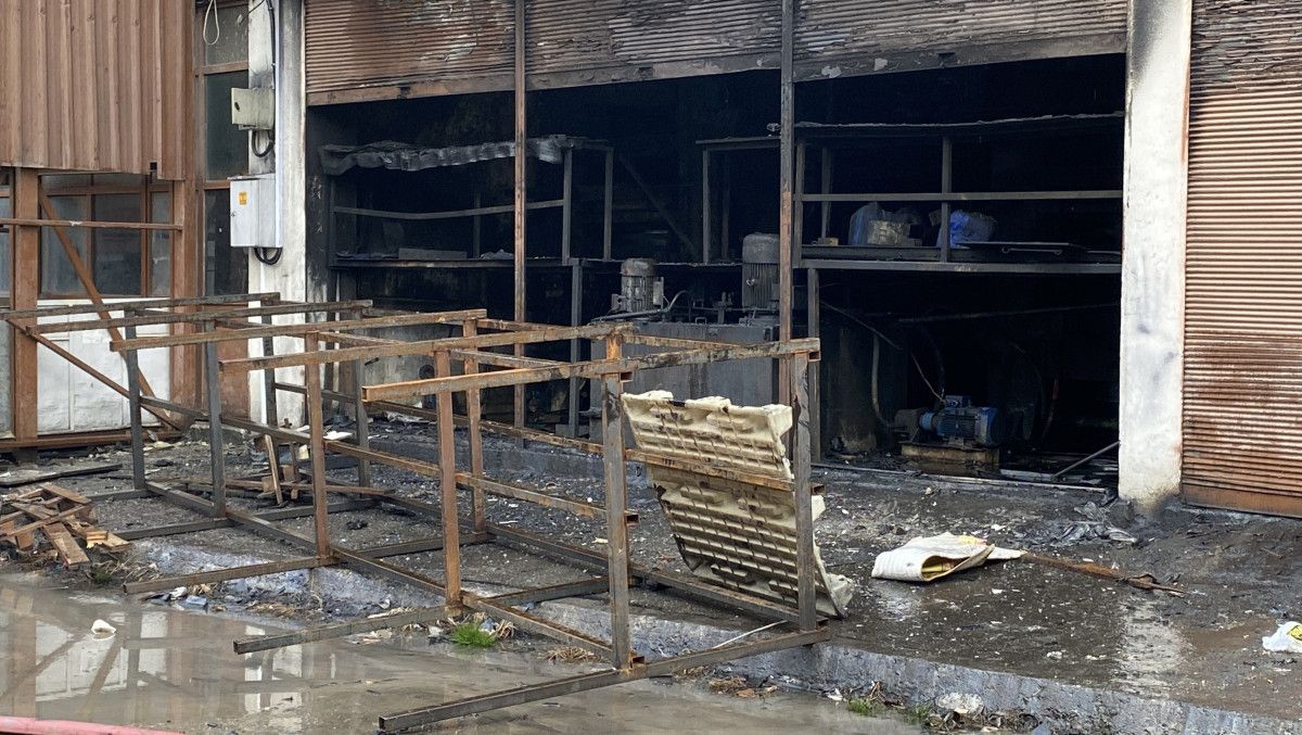 samsundaki kaucuk fabrikasinda cikan yangin 4 saatte sonduruldu 8 MLNc4vNz