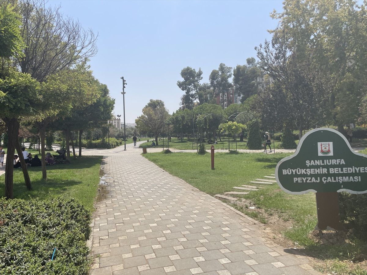 sanliurfa yaniyor termometreler 55 dereceyi gosterdi 6 jFWuBPEC